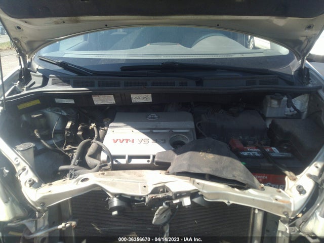 2004 TOYOTA SIENNA XLE VIN: 5TDBA22C14S011813