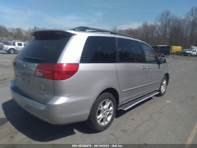 2004 TOYOTA SIENNA XLE VIN: 5TDBA22C14S011813