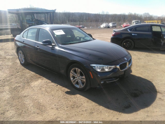 2017 WBA8D9G57HNU60927 main image