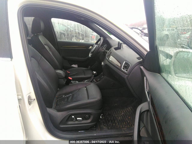 WA1JCCFS7HR007423 Audi Q3 Premium Plus