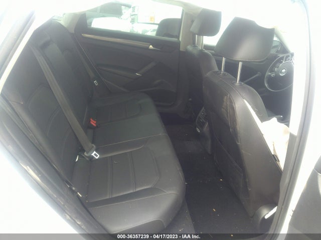 1VWMA7A35LC027386 Volkswagen Passat 2.0t R-line