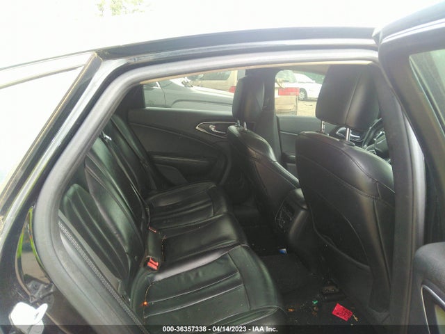 Chrysler 200 C 2015 1C3CCCCG1FN673295 Image 8