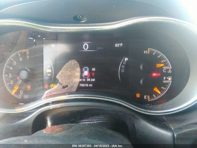 1C4RJEAG2KC832647 Jeep Grand Cherokee Altitude