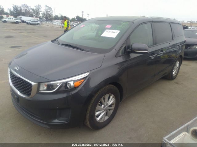 KNDMB5C16H6338332 KIA SEDONA LX