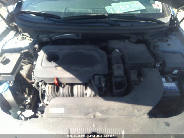 2015 HYUNDAI SONATA 2.4L SE VIN: 5NPE24AF2FH164744