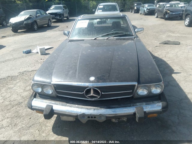 1989 MERCEDES-BENZ 560 SL VIN: WDBBA48D8KA099909