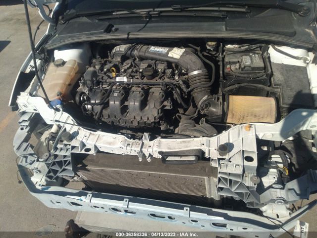 1FADP3L94JL239663 Ford FOCUS ST