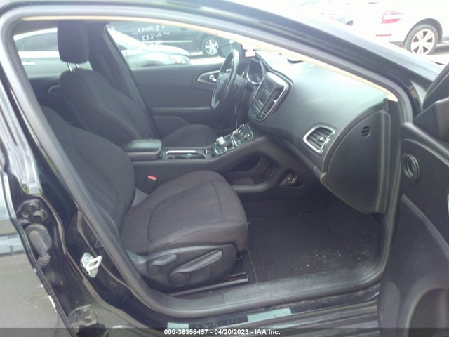 Chrysler 200 Limited 2015 1C3CCCAB6FN646102 Image 5