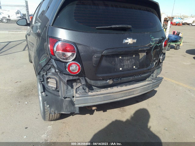 Chevrolet SONIC LT 2016 1G1JC6SH3G4111252 Image 8