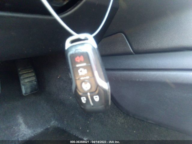 1FA6P8AM0G5215497 Ford Mustang V6