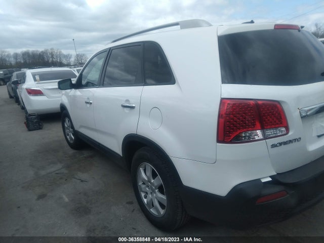 2013 KIA SORENTO LX VIN: 5XYKT4A20DG335895