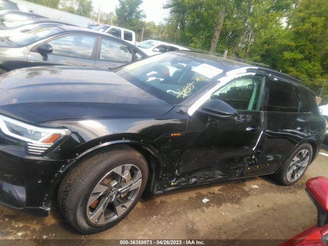2021 Audi e-tron, VIN: WA1AAAGE6MB031850