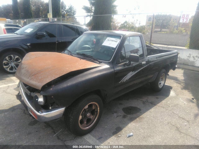 1993 TOYOTA PICKUP 1/2 TON SHORT WHLBSE DX VIN: 4TARN81P9PZ093492