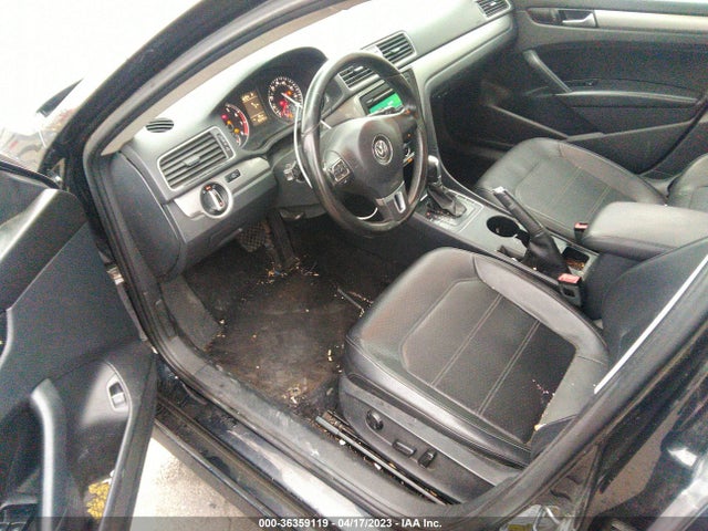 1VWAT7A30EC059064 Volkswagen Passat Wolfsburg Ed