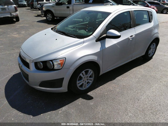 Chevrolet SONIC LT 2014 1G1JC6SH1E4108539 Image 2