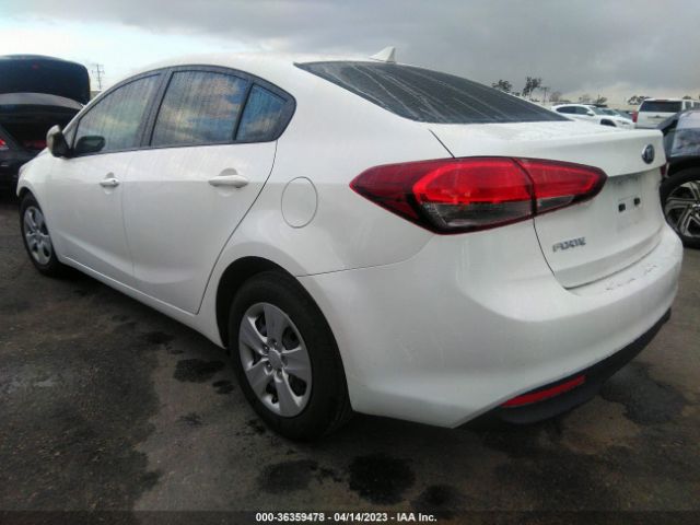 3KPFK4A70JE222358 KIA FORTE LX