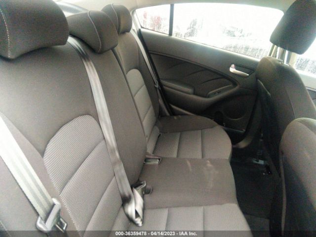 3KPFK4A70JE222358 KIA FORTE LX