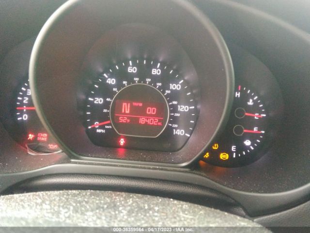 KNDJN2A28H7454114 KIA Soul Base