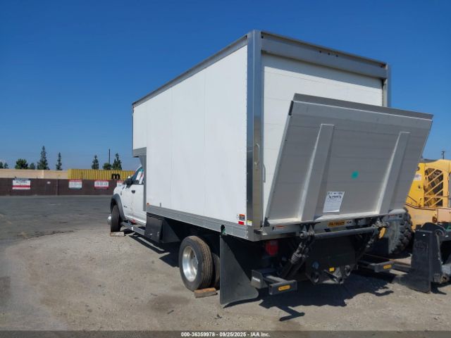 2020 RAM 5500 CHASSIS 3C7WRMFL7LG175227 Photo 2