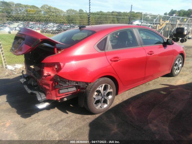 3KPF24AD8ME383244 KIA Forte Lxs