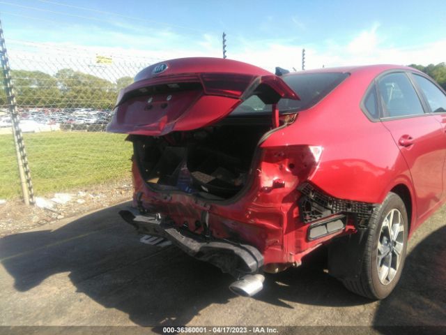 3KPF24AD8ME383244 KIA Forte Lxs
