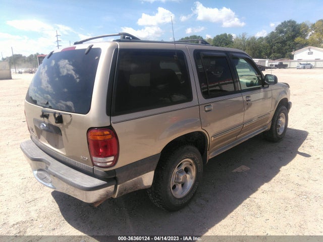 2000 FORD EXPLORER XLT VIN: 1FMZU63X5YUB31030
