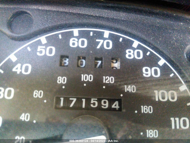 2000 FORD EXPLORER XLT VIN: 1FMZU63X5YUB31030