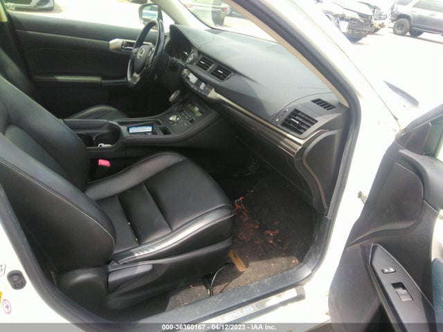 JTHKD5BH6F2229775 Lexus Ct 200h Hybrid