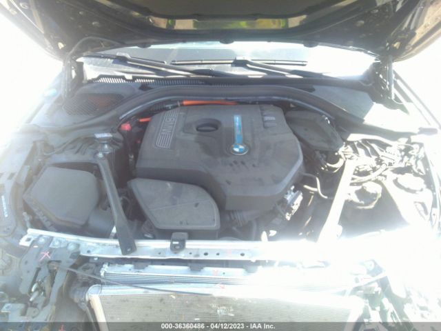 WBAJA9C56JB034153 BMW 5 Series 530e Iperformance