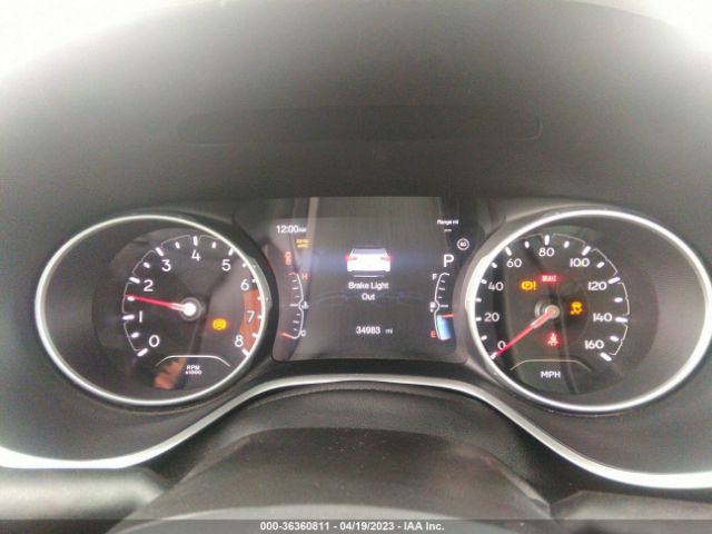 3C4NJDBB6JT185152 Jeep Compass Latitude