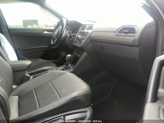 3VV2B7AX1MM033505 Volkswagen Tiguan Se/se R-line Black/sel