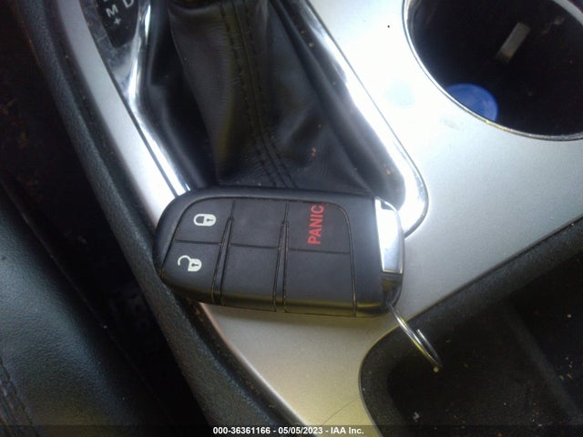 1C4RJFAG8JC280818 Jeep Grand Cherokee Laredo E