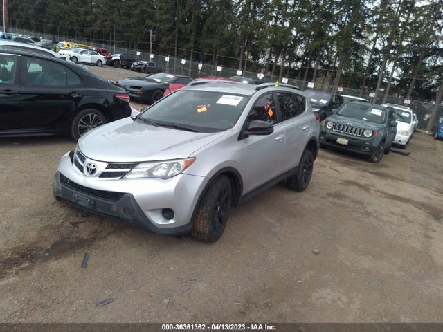 Toyota RAV4 LE 2014 JTMBFREV7ED066755 Image 2