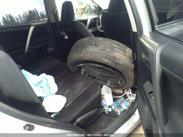Toyota RAV4 LE 2014 JTMBFREV7ED066755 Image 9