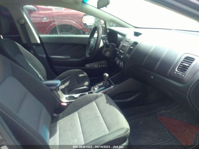3KPFK4A7XHE115036 KIA FORTE LX