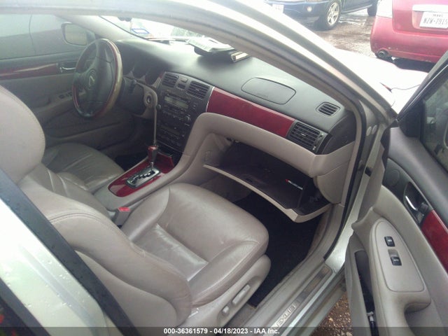 2003 LEXUS ES 300 VIN: JTHBF30GX30113012