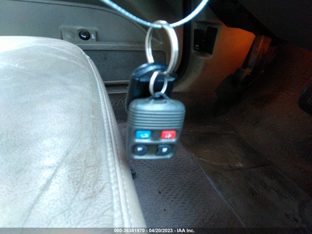 2003 FORD CROWN VICTORIA LX VIN: 2FAFP74W13X191176