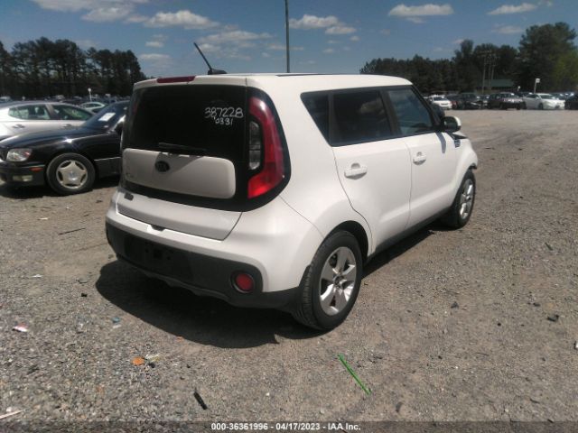 KNDJN2A20J7586015 KIA Soul Base