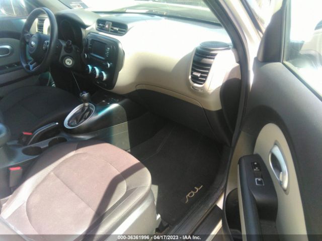KNDJN2A20J7586015 KIA Soul Base