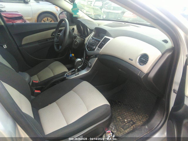 Chevrolet Cruze Limited Ls 2016 1G1PC5SH7G7196955 Image 6
