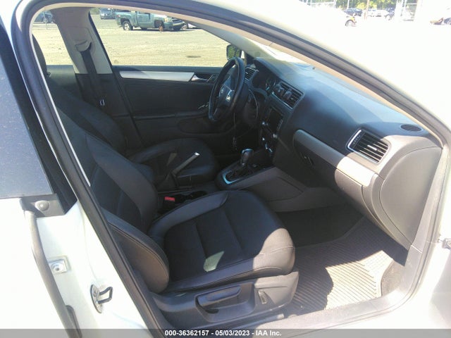 2014 VOLKSWAGEN JETTA SEDAN SE VIN: 3VWD07AJ8EM323876