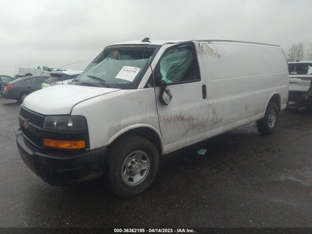 Chevrolet EXPRESS CARGO VAN 2022 1GCWGBFP4N1221530 Image 2