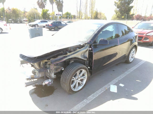 Tesla Model Y Long Range 2022 7SAYGAEE2NF316178 Image 2