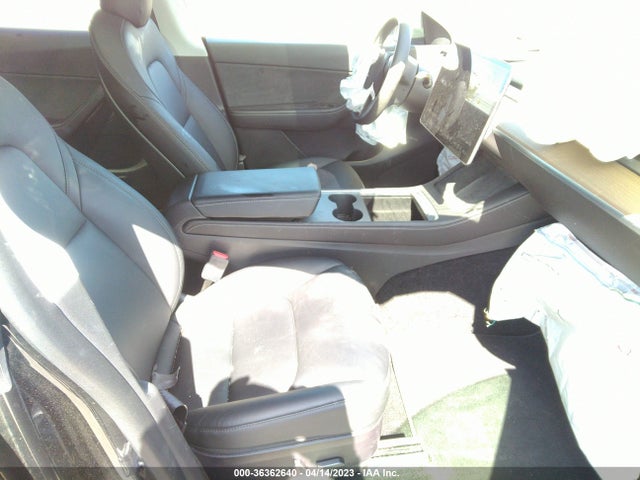 Tesla Model Y Long Range 2022 7SAYGAEE2NF316178 Image 5
