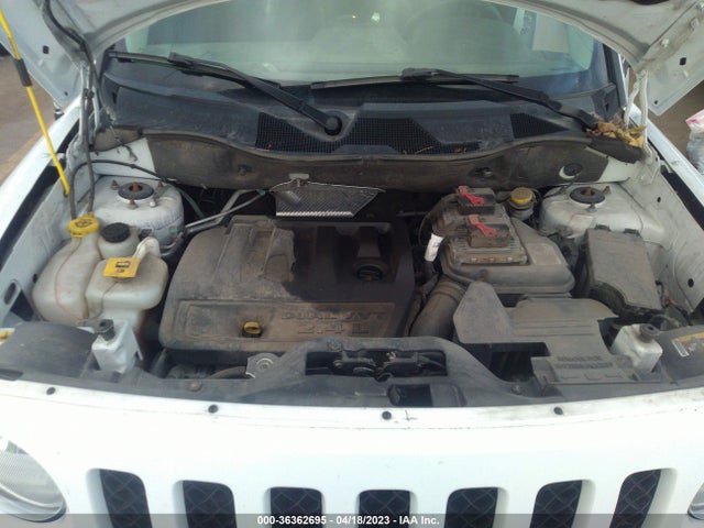 1C4NJRBB1GD647595 Jeep Patriot Sport Se