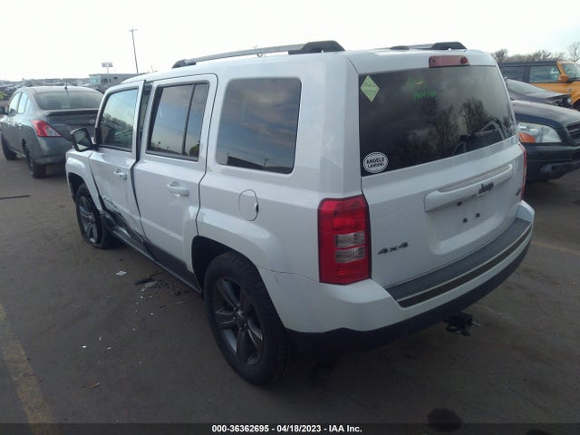 1C4NJRBB1GD647595 Jeep Patriot Sport Se