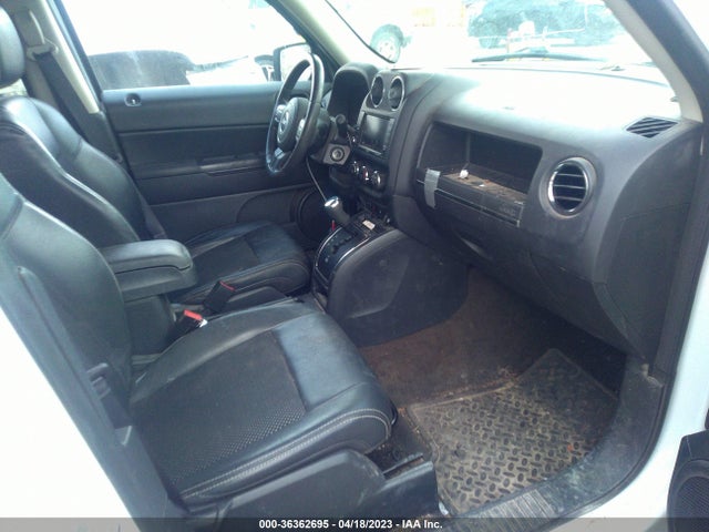 1C4NJRBB1GD647595 Jeep Patriot Sport Se
