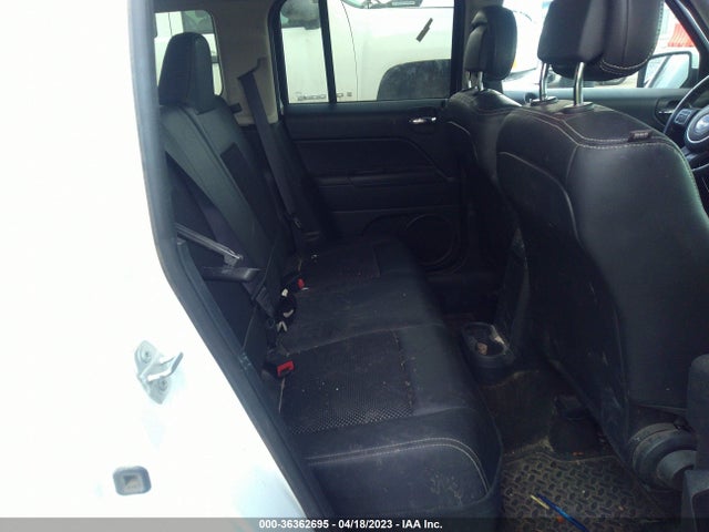 1C4NJRBB1GD647595 Jeep Patriot Sport Se