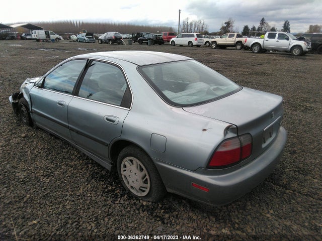 1996 HONDA ACCORD LX/EX VIN: 1HGCD5634TA271658