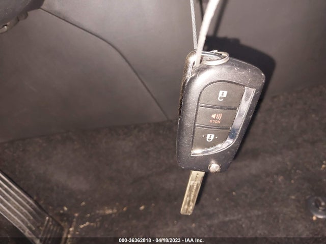 Toyota RAV4 LE 2021 2T3H1RFV1MW180694 Image 3